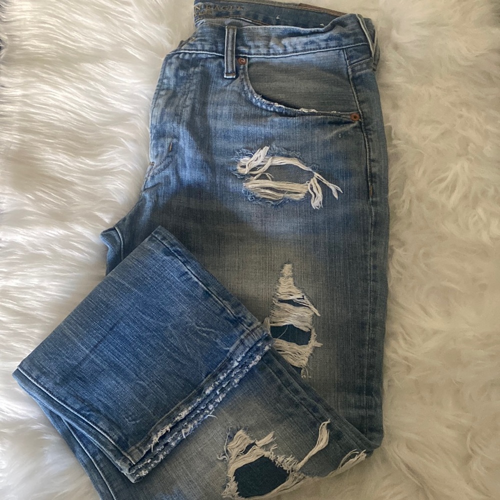 American Eagle Distressed Jeans